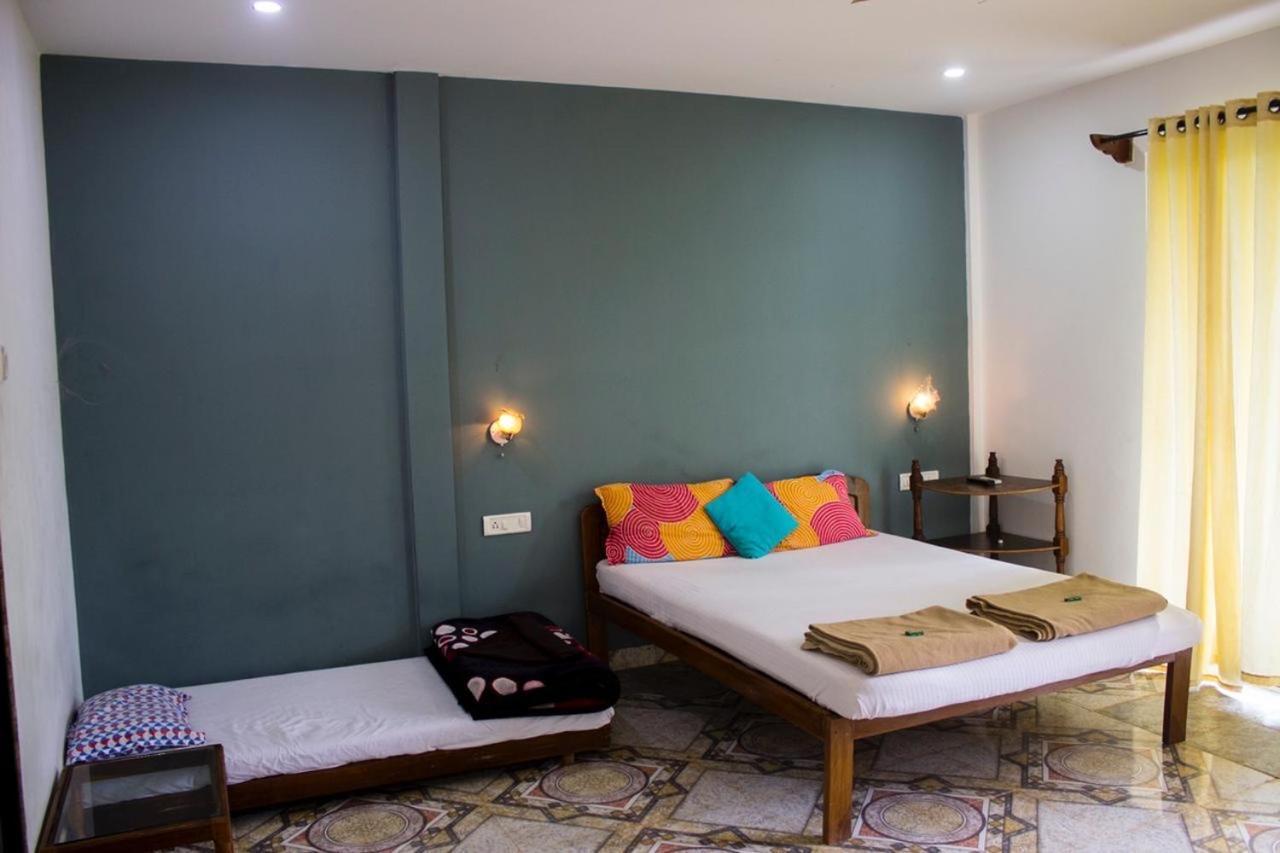 Kaza A Le Pearl Resort Anjuna Buitenkant foto